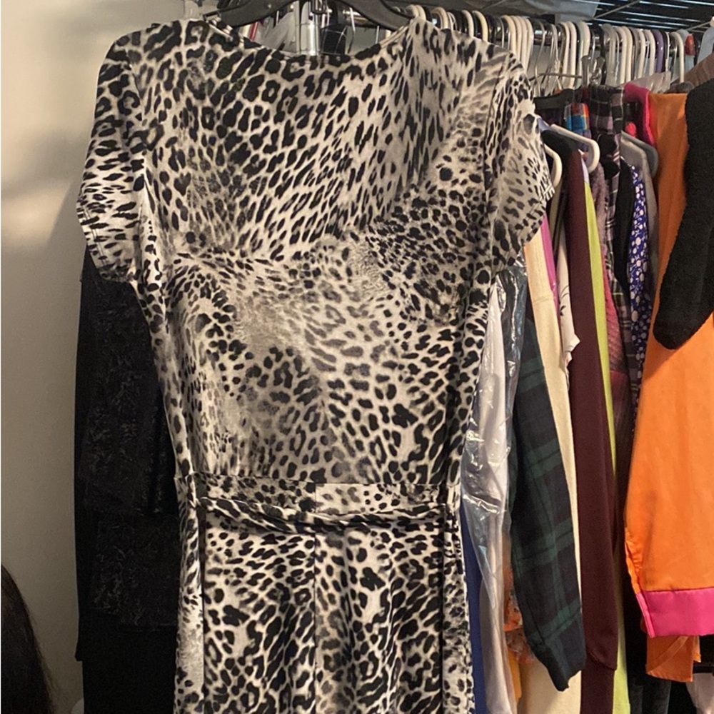 Women’s xl maxi dress with a belt wrap!